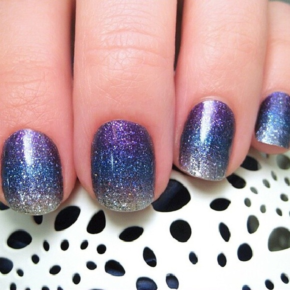 Incoco Other - 2/$24 spaced out Incoco nails retired ombré ocean